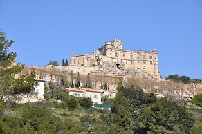 Villa in Malaucene Near Mont Ventoux