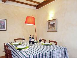 Farm-to-table Tuscan Cottage
