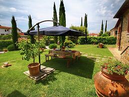 Farm-to-table Tuscan Cottage