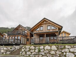 Cozy Chalet in Hohentauern near Forest