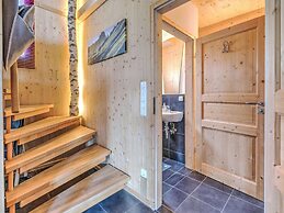 Cozy Chalet in Hohentauern near Forest