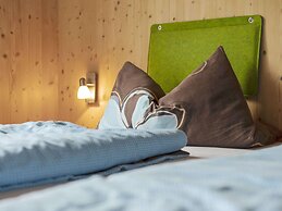 Cozy Chalet in Hohentauern near Forest