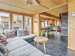 Cozy Chalet in Hohentauern near Forest