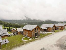 Cozy Chalet in Hohentauern near Forest