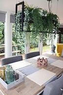 Detached Bungalow With Outdoor Fireplace