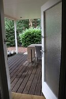 Detached Bungalow With Outdoor Fireplace