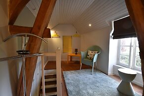 Charming Escape, Yevre-la-ville