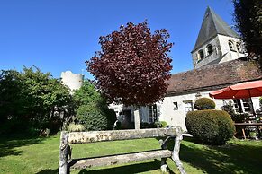 Charming Escape, Yevre-la-ville