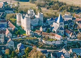 Charming Escape, Yevre-la-ville
