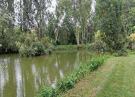 Charming Escape, Yevre-la-ville