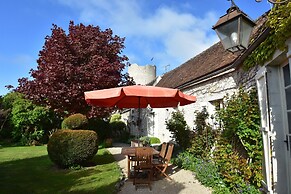 Charming Escape, Yevre-la-ville