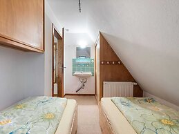 Quaint Holiday Home in Sauerland in Nature