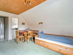 Modern Apartment in Tabarz Thüringer Wald With Garden