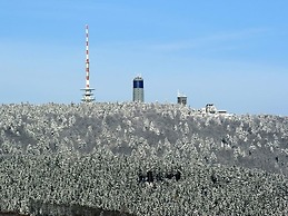 Modern Apartment in Tabarz Thüringer Wald With Garden