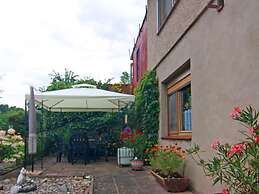 Cozy Apartment near Sea in Warin