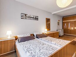Holiday Home in Thuringia With Private Terrace, use of a Garden and Po