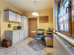 Holiday Home in Thuringia With Private Terrace, use of a Garden and Po