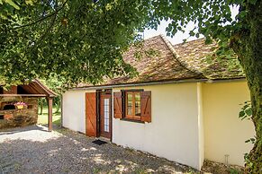Peaceful Cottage in Savignac