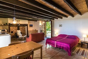 Peaceful Cottage in Savignac