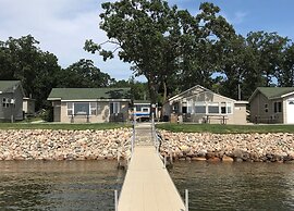 Hollys Resort