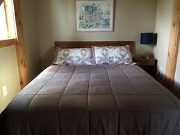 Hollys Resort