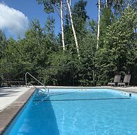 Hollys Resort