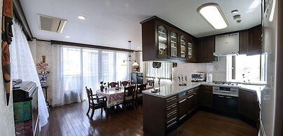 Nakagawa's Cozy House