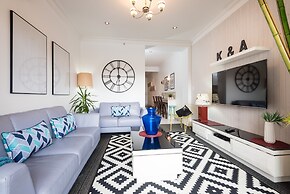 The Clock House Beachfront