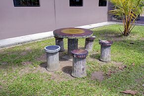 OYO 89896 Sedili Inn Resort