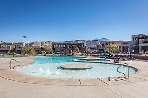 Overlook Oasis