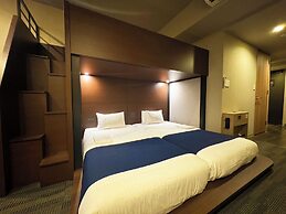 MONday Apart UENO-SHIN-OKACHIMACHI