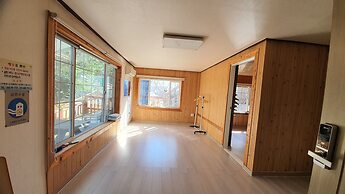 Ulleung Haeoreum Pension