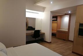 Crystal Crown Hotel Harbour View