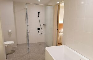 Crystal Crown Hotel Harbour View