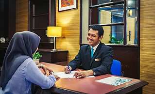 Crystal Crown Hotel Harbour View