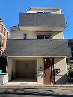 Shinjuku House Hotel