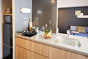 MONday Apart Premium Hamamatsucho