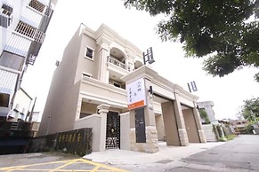 Fuga Royal Hall Homestay