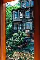 Astra Boutique Hotel