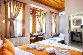 Astra Boutique Hotel