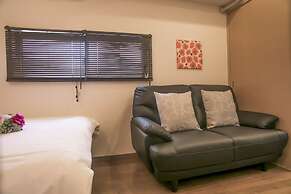 Shinsaibashi-House B