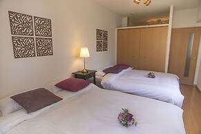 Shinsaibashi-House B