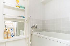 Shinsaibashi-House B