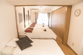 Shinsaibashi-House B