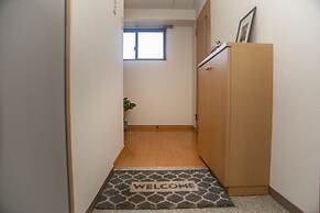 Shinsaibashi-House B