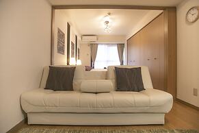 Shinsaibashi-House B