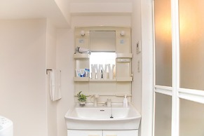 Shinsaibashi-House B