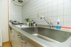 Shinsaibashi-House B