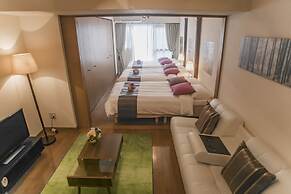 Shinsaibashi-House B