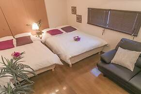 Shinsaibashi-House B